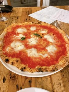 The Mana village Azzurrissimoの夕食（マルゲリータ） /Dinner at The Mana Village Kochi （〇〇）