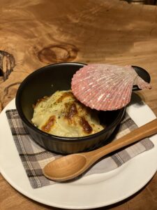 湖畔遊　夕食　ホタテのグラタン