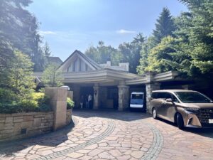 エクシブ軽井沢のサンクチュアリのエントランス/exiv　karuizawa　sanctuary exterior