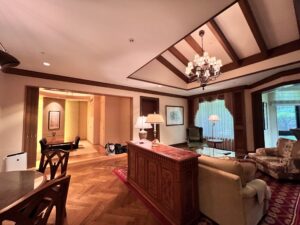 エクシブ軽井沢サンクチュアリSグレードのリビング/Exiv Karuizawa Sgrade suite living