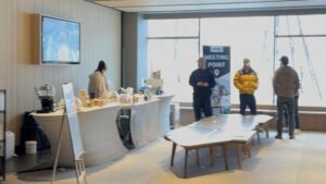 雪ニセコのスキーバレーラウンジ Setsu Niseko ski valet lounge