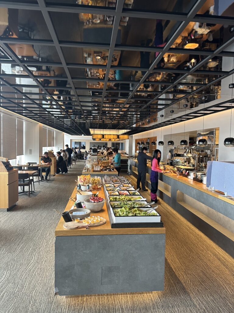 雪ニセコの朝食会場 meli melo restaurant